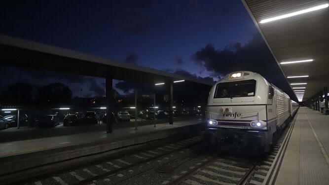 Un tren en la estación de Algeciras.