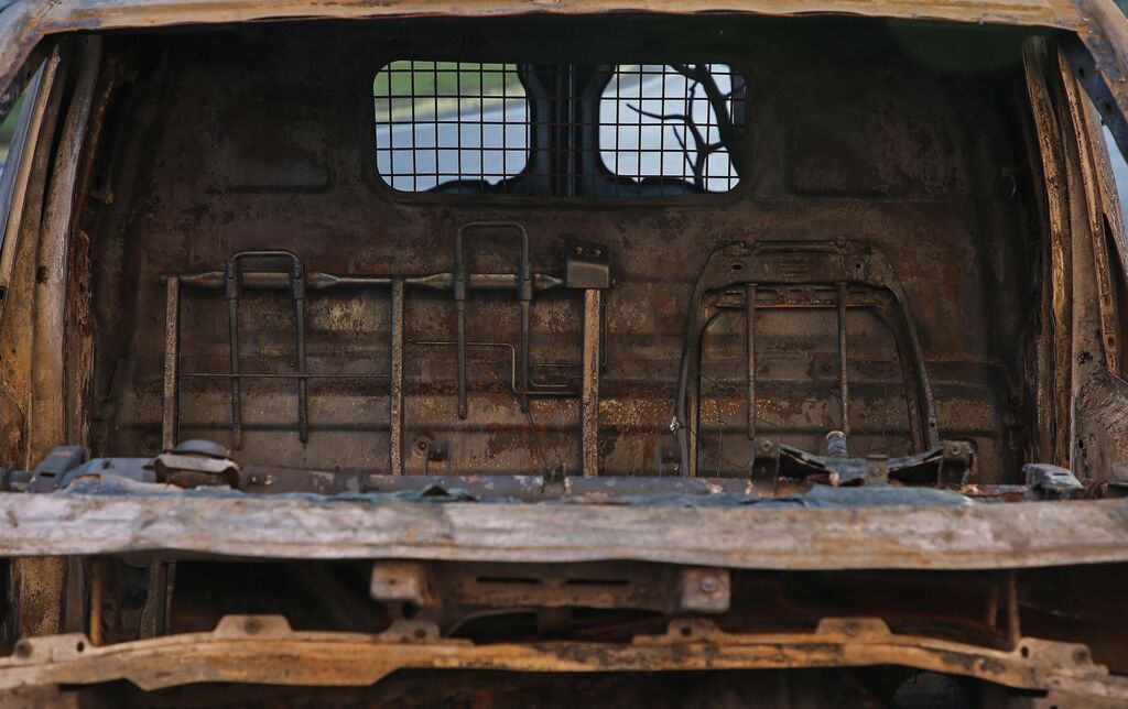 Fotos de los coches calcinados en San Jos&eacute; Artesano