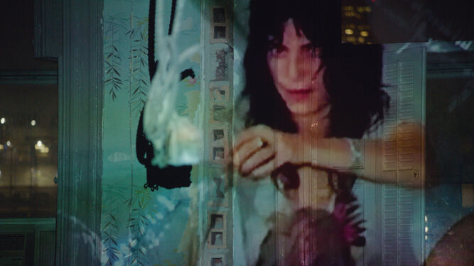 La imagen de Patti Smith proyectada en una de las paredes del Chelsea Hotel.