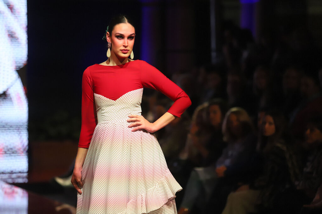 Huelva Flamenca 2023. Im&aacute;genes de la pasarela de moda flamenca de la modista Adelina Infante