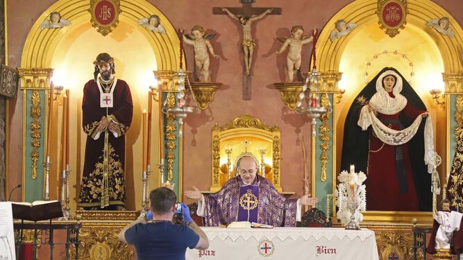 Misa ante Jesús de Medinaceli y la Virgen de la Esperanza de Algeciras.