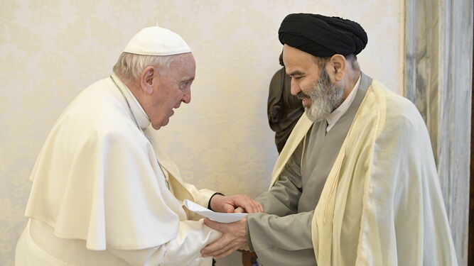 Francisco recibe en el Vaticano Presidente de la Universidad de Religiones y Denominaciones Seyed Abu al Hassan Navab .