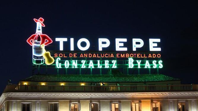 Luminoso de Tío Pepe en la Puerta del Sol de Madrid.