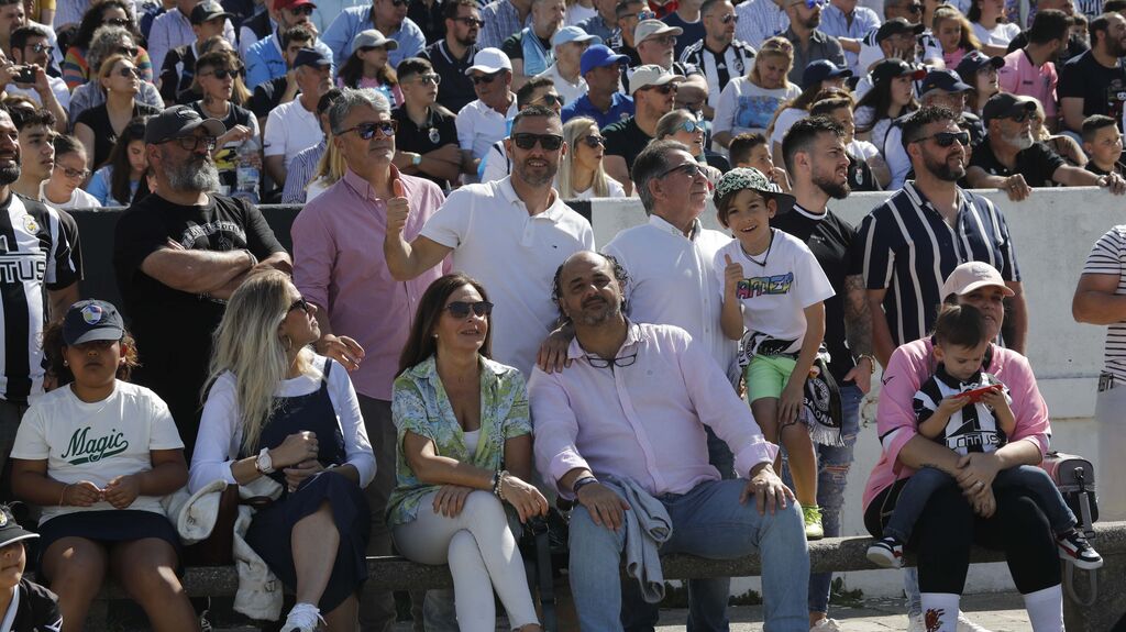 Fotos de la afici&oacute;n durante el encuentro de la Balona - Real Madrid Castilla