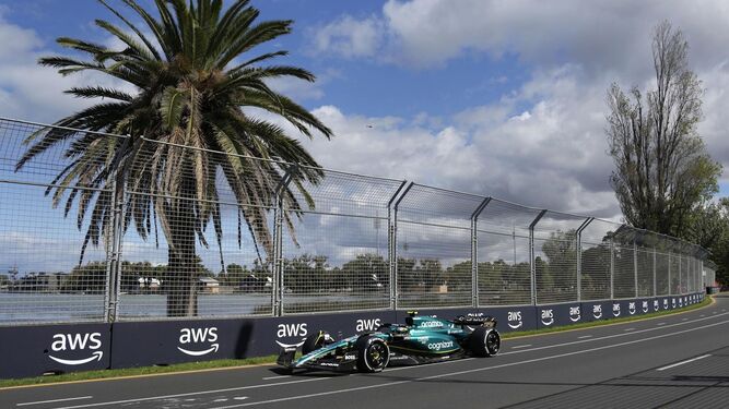 Fernando Alonso, en el circuito de Melbourne.