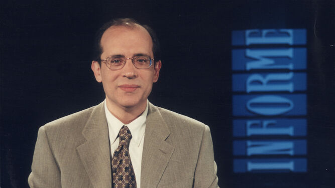 Baltasar Magro, uno de los presentadores y directores de mayor recorrido en 'Informe Semanal'