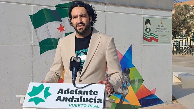 Antonio Gil, candidato de Adelante Andalucía , presenta sus propuestas para Puerto Real