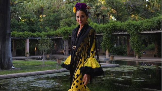 Rocío Osorno con un traje de flamenca de Anguas Ruiz.