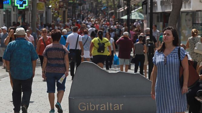 Ambiente en Main Street, en el centro de Gibraltar.