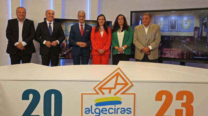 Andrés del Río, José Ignacio Landaluce, Javier Martínez, Rocío Arrabal, Eva Poza y Rafael Fenoy, tras el debate.