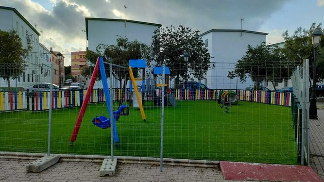 La zona infantil del parque de Los Patos, en Los Barrios.