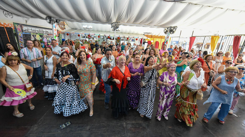 Fotos del ambiente en el mi&eacute;rcoles de la Feria Real de Algeciras