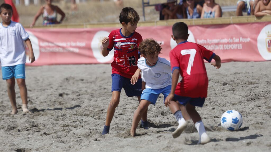 Las fotos del I Torneo de F&uacute;tbol Playa en Torreguadiaro