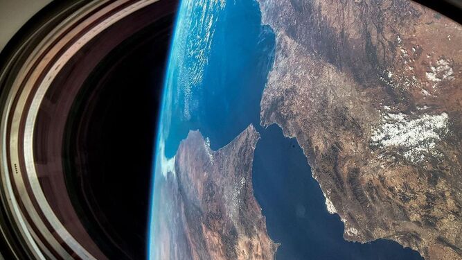 El Estrecho de Gibraltar, desde la SpaceX Dragon