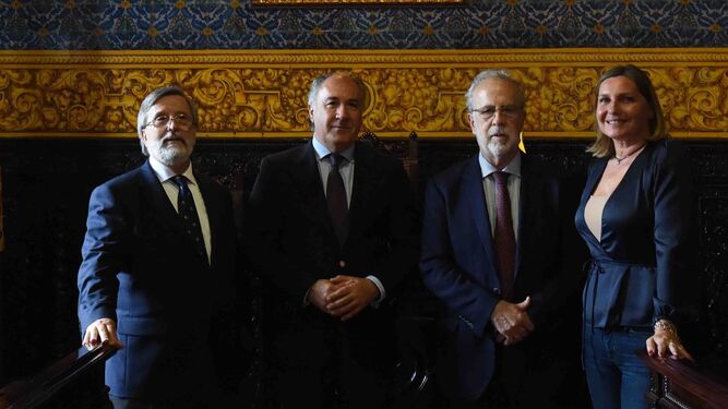 Agustín Núñez, José Ignacio Landaluce, Arturo Avello  y Susana Pérez, en el Ayuntamiento de Algeciras en 2019.