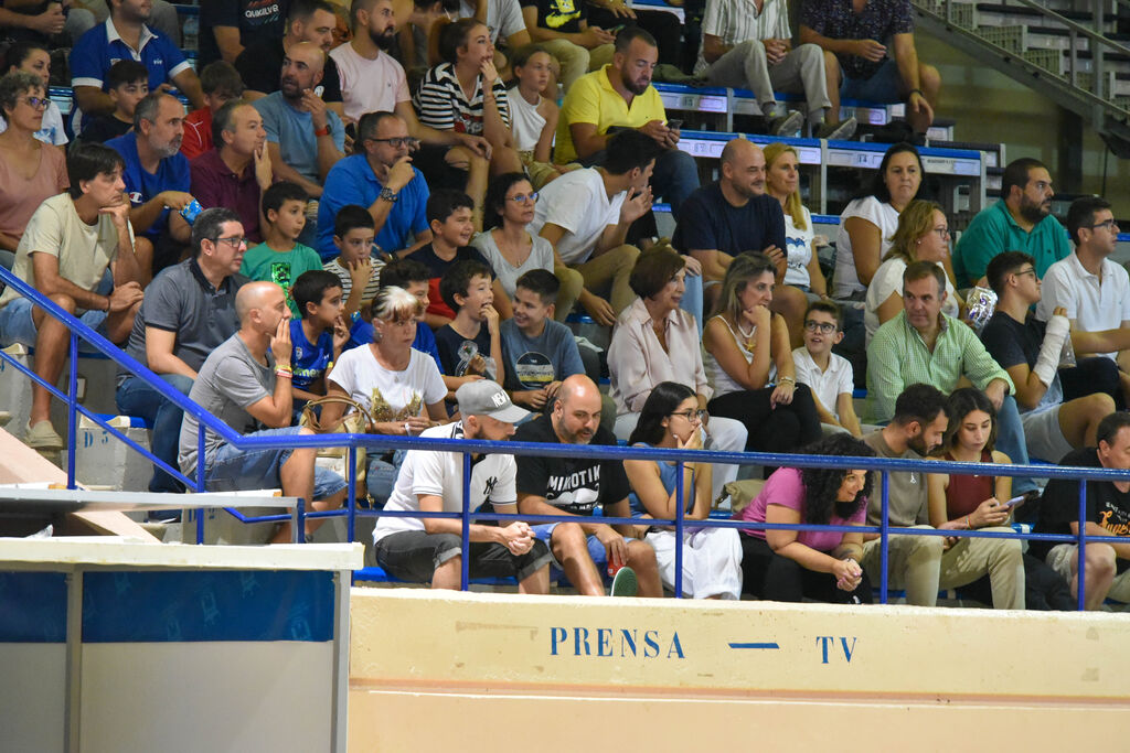 Las fotos del Udea - Ciudad de Huelva de la Copa Diputaci&oacute;n de baloncesto