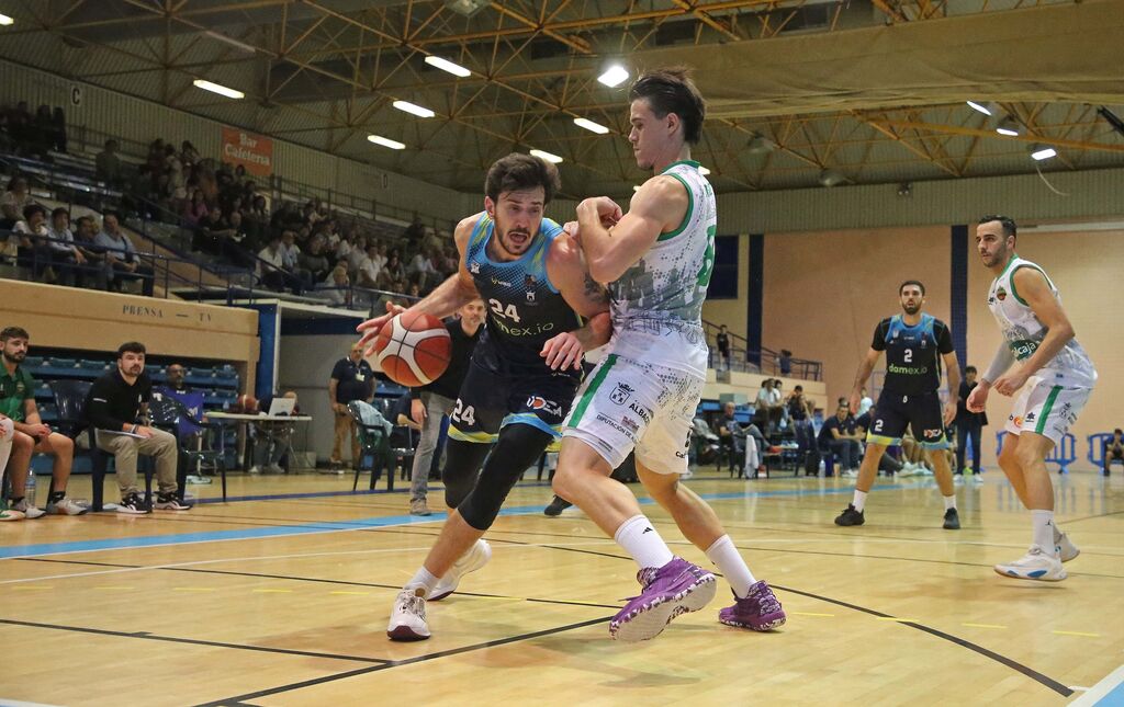 Las mejores fotos del UDEA - Albacete Basket