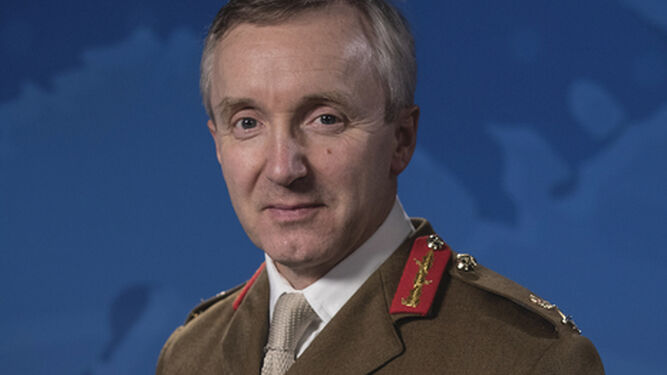 El teniente general Sir Benjamin Bathurst.
