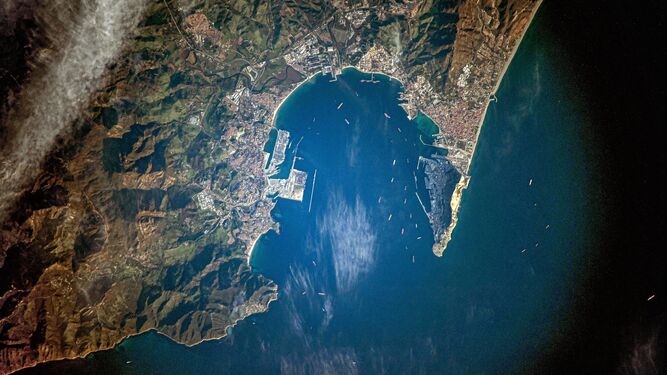 La espectacular imagen de la Bahía de Algeciras captada desde la Estación Espacial Internacional