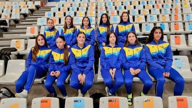 El equipo sub-16 femenino del Bahía de Algeciras.