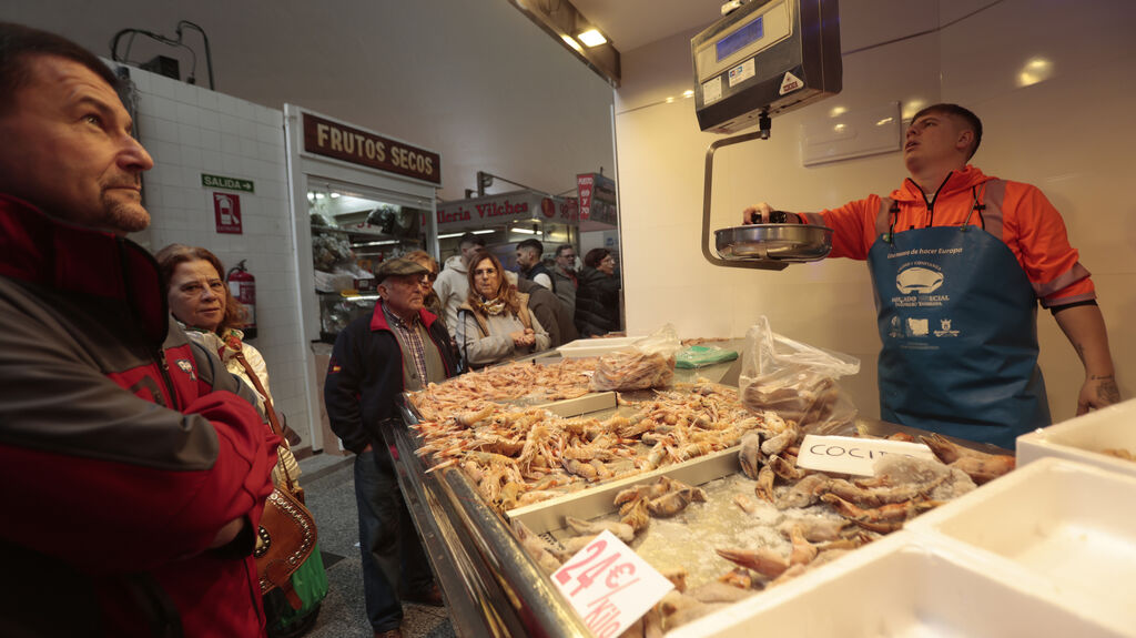 Las fotos del mercado de abastos de Algeciras un d&iacute;a antes de Nochebuena