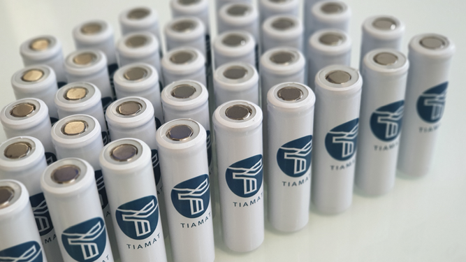 Stellantis invierte en baterías de iones de sodio una alternativa a las de litio