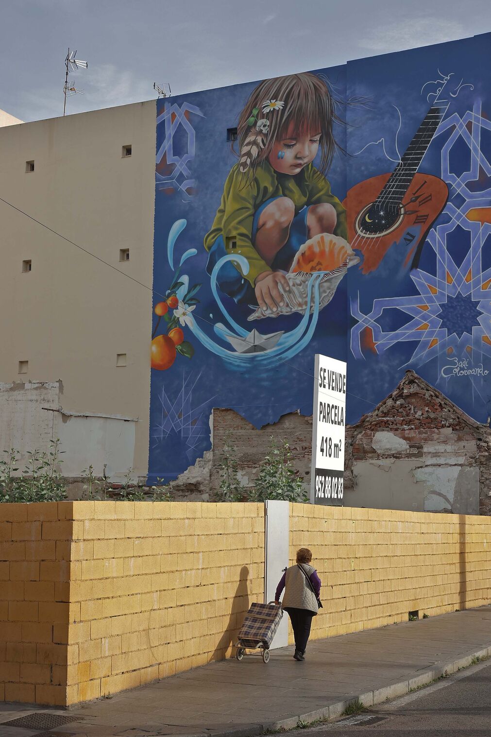 Fotos de los murales ganadores del primer Festival de Arte Urbano del Barrio de la Caridad en Algeciras