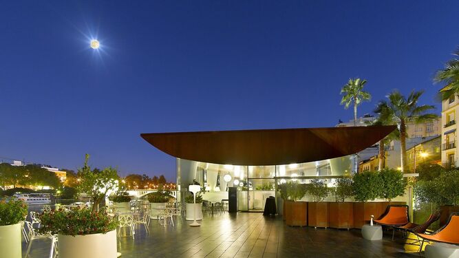 Terraza del restaurante Abades en Sevilla