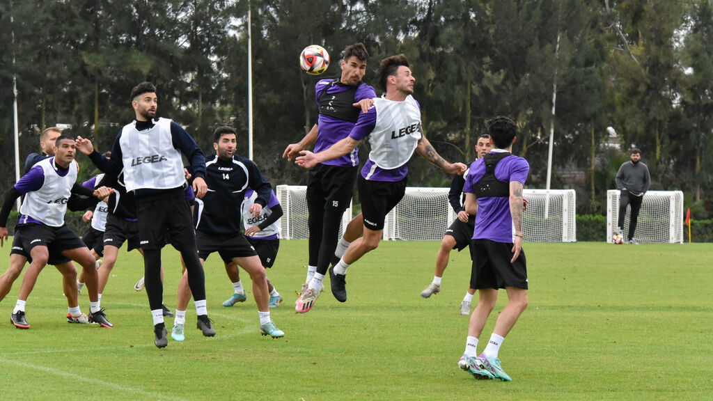 Fotos del entrenamiento de la Balona en Sotogrande antes del partido con el Manchego