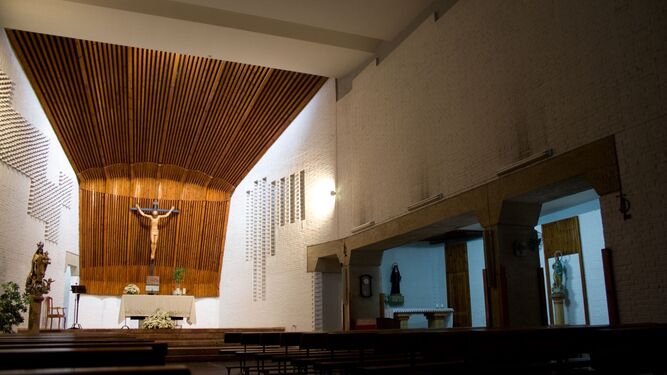 Interior de la capilla del colegio de las Carmelitas de San Fernando.