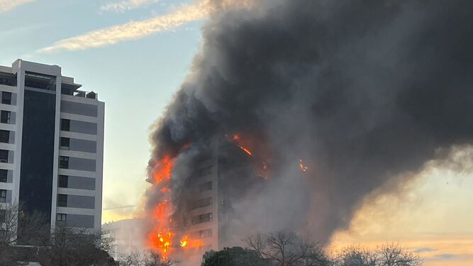 El incendio del edificio en Valencia del 22 de febrero.