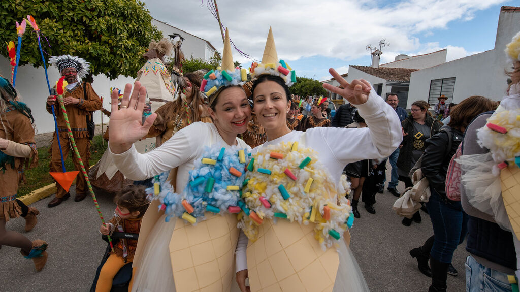 Fotos del pasacalles y ambiente de Carnaval en Castellar