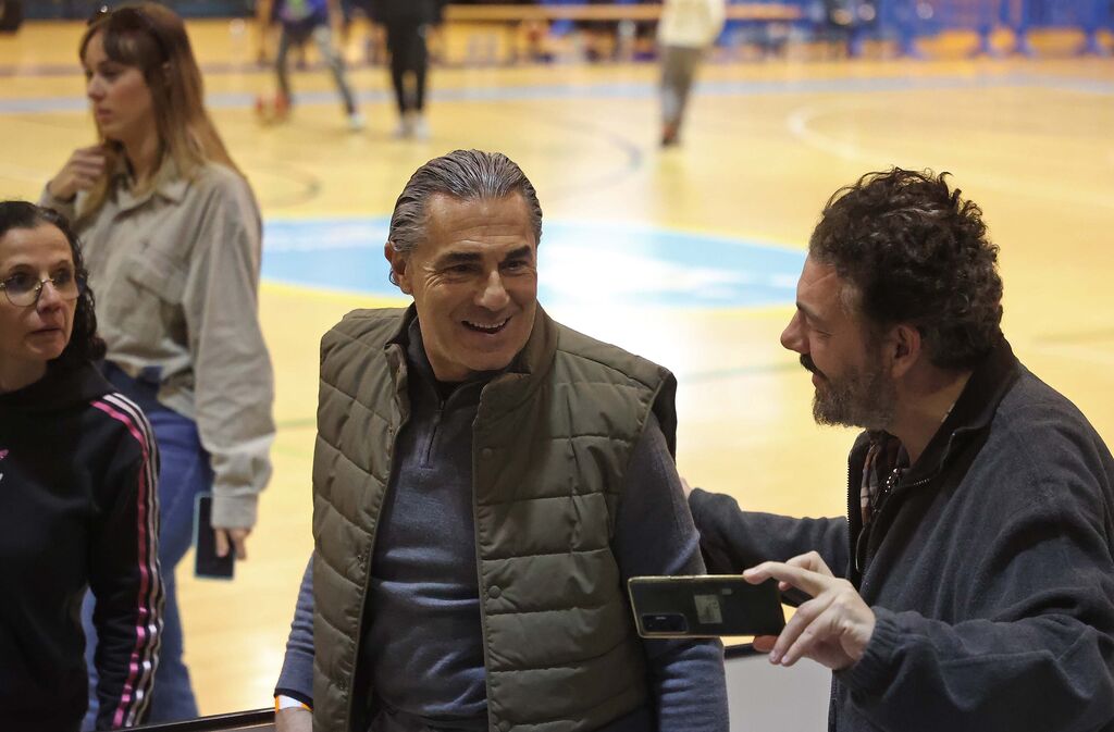 Las mejores fotos del Udea - Huesca, con Scariolo como espectador en el Doctor Juan Carlos Mateo