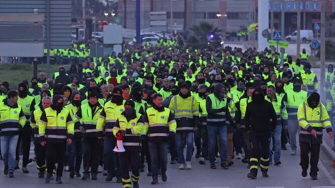 Los trabajadores de Acerinox Europa en huelga indefinida.