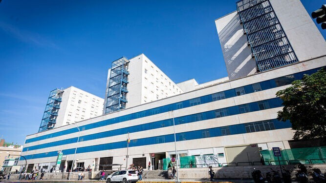 El Hospital Puerta del Mar, centro de referencia en la provincia.
