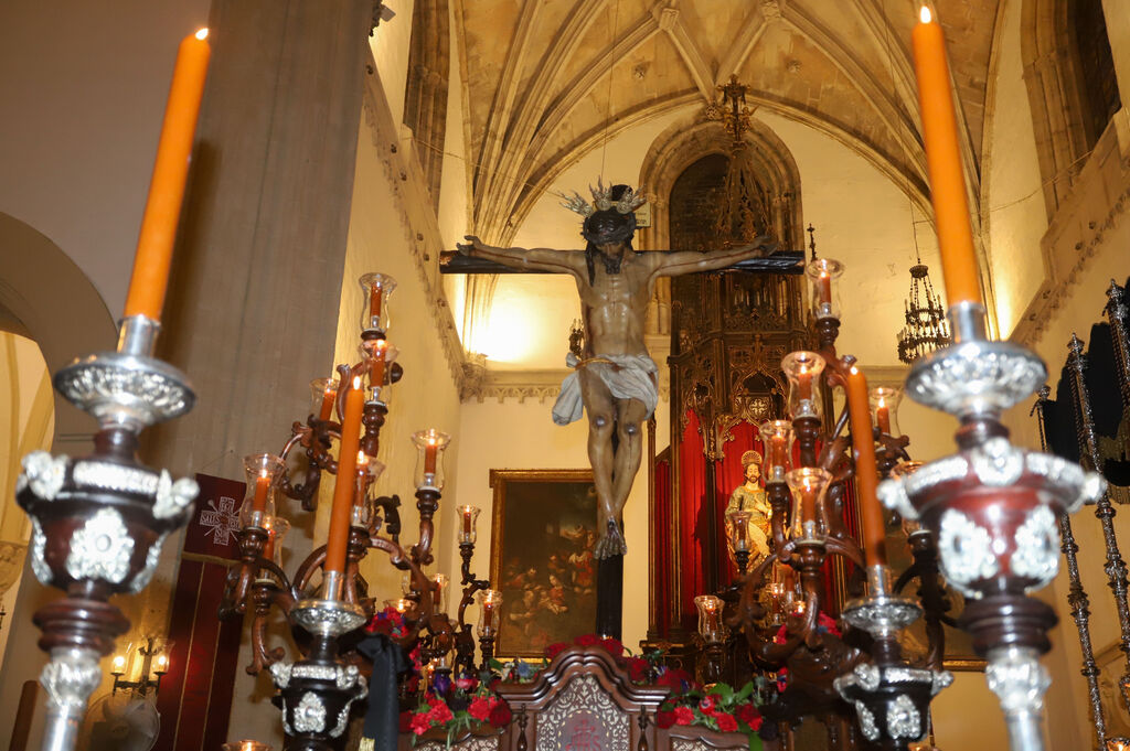 Fotos del Martes Santo en Tarifa: La Salud y Dolores