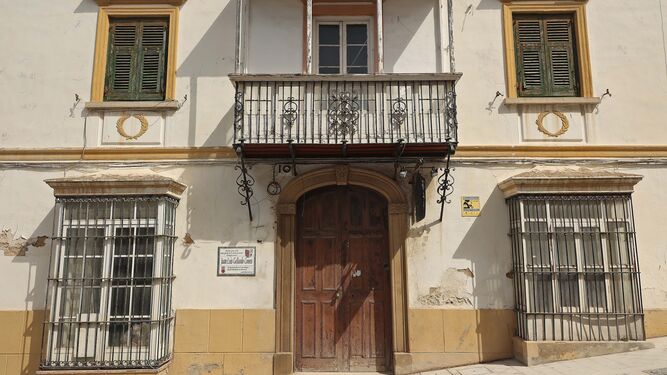 La casa natal de Juan Luis Galiardo, uno de los dos edificios concesionados a la empresa de Víctor de Aldama.