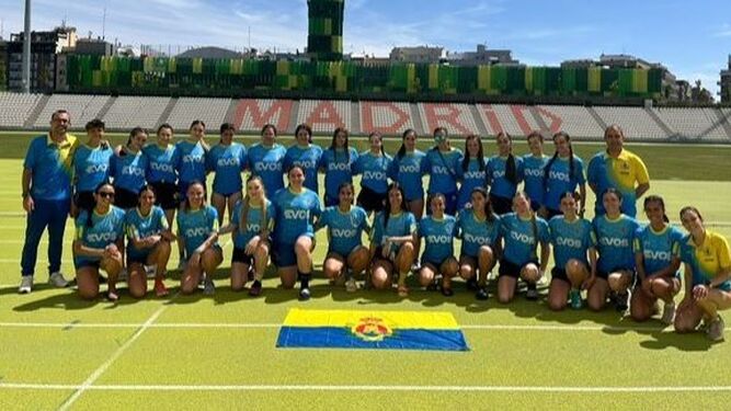 Las componentes del equipo femenino del Bahía de Algeciras