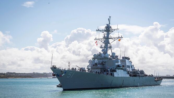 El USS Arleigh Burke, que ha participado en la operación para derribar los misiles de Irán contra Israel, en una imagen a su llegada la Base de Rota.