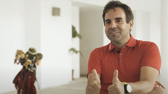 Además de golfista y periodista deportivo, Juanje Quirós es entrenador de fútbol y un gran divulgador de la realidad de esta coagulopatía.