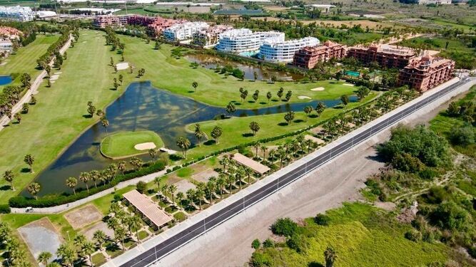Motril saca a la venta por 1,9 millones de euros  una parcela de 4.248 metros cuadrados para uso comercial y hotelero en Playa  Granada