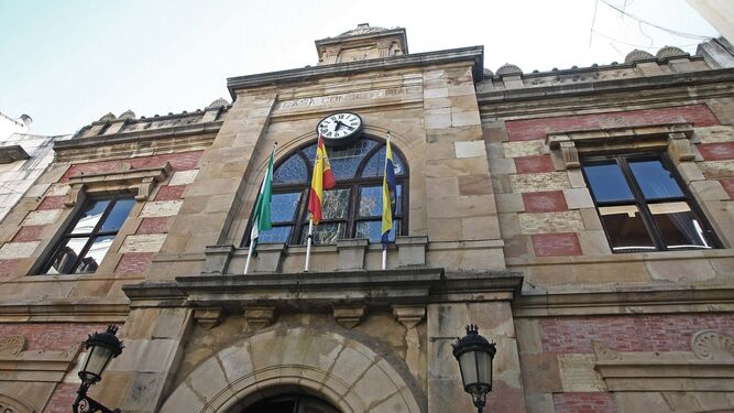La fachada del Ayuntamiento de Algeciras.
